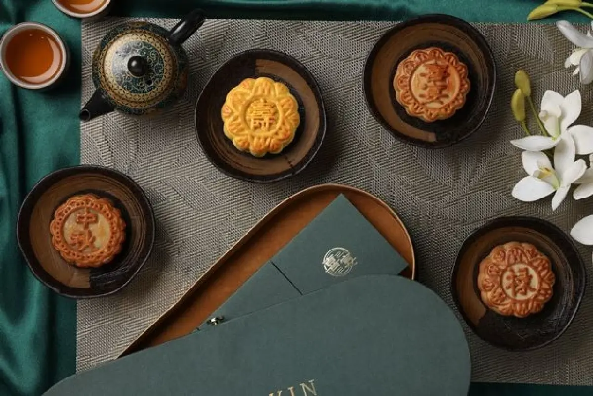 ‘20 แบรนด์’ ขนมไหว้พระจันทร์ 2025 ที่ไหน กล่องสวย ขนมอร่อย