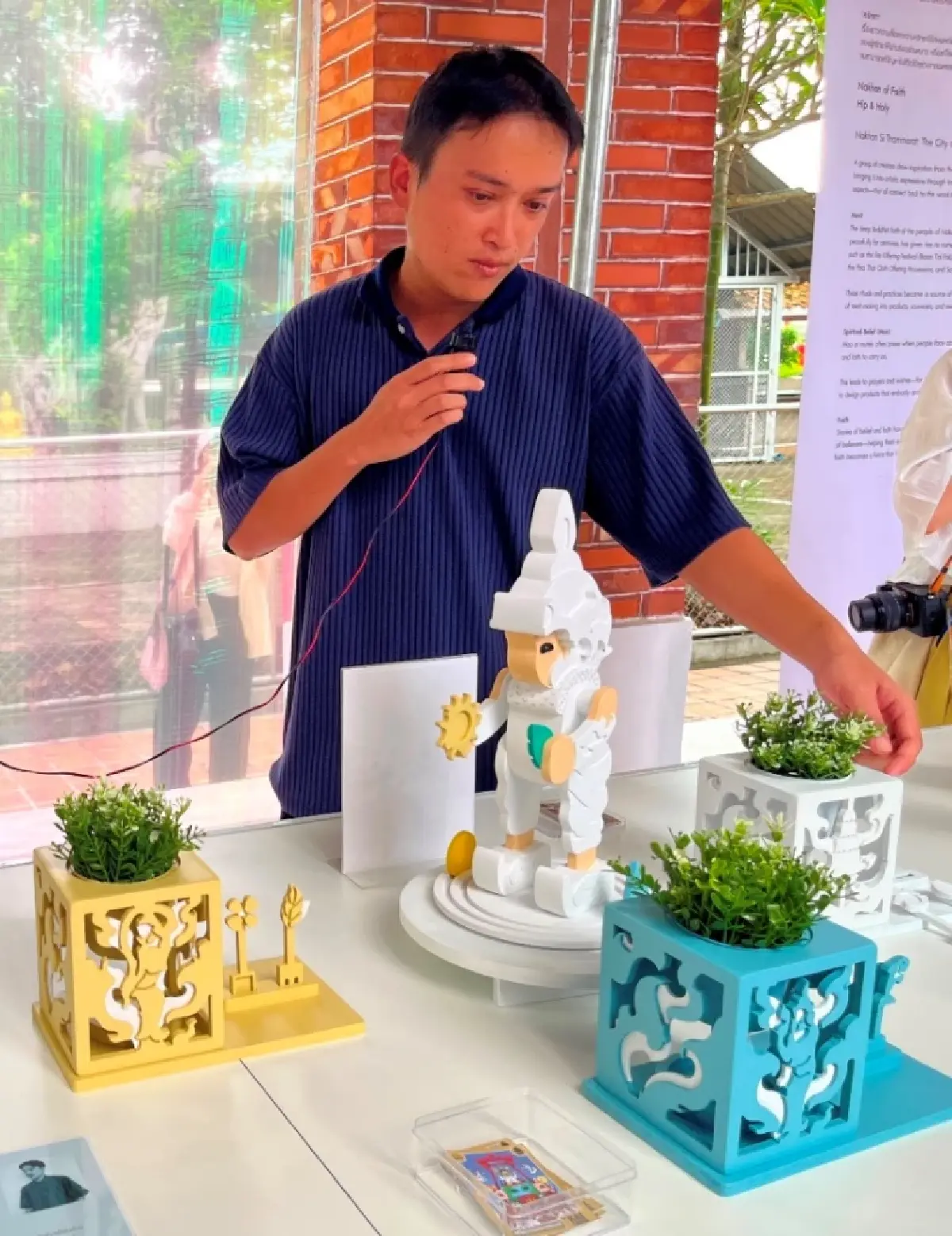 กระเป๋าหางประทัดไอ้ไข่วัดเจดีย์ สินค้าทุนวัฒนธรรมใน PTDW 2025