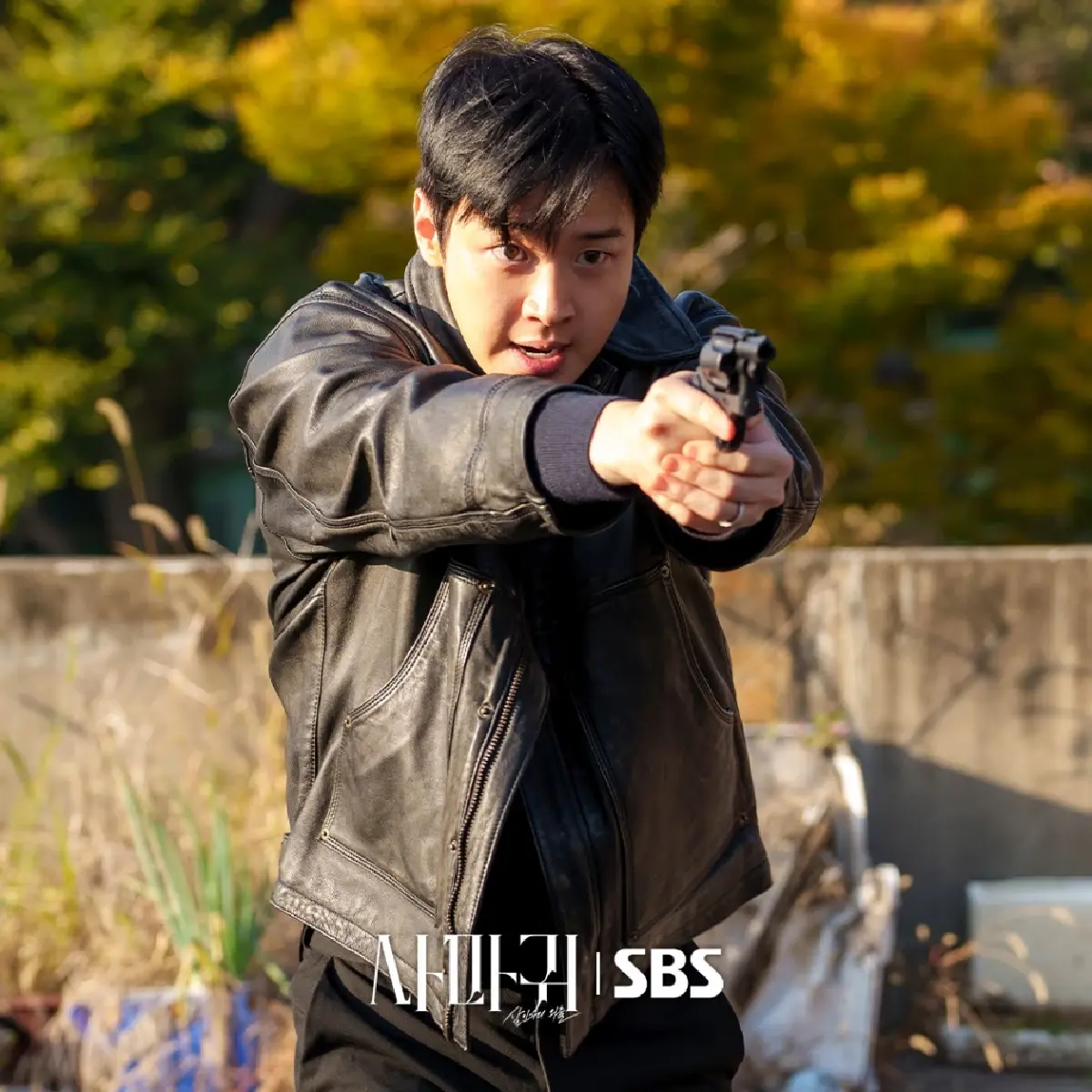 Queen Mantis ซีรีส์ฆาตกรต่อเนื่อง เรตติ้งกระฉูด การแสดงสุด creepy