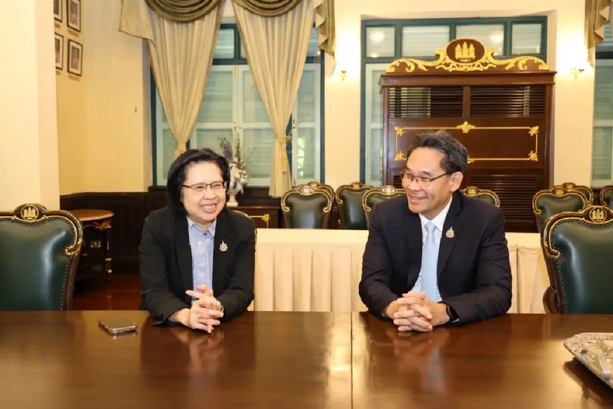 ดนุชา ส่งมอบงาน อ้อนฟ้า  เลขาฯสภาพัฒน์คนใหม่ เดินหน้าพัฒนาประเทศ