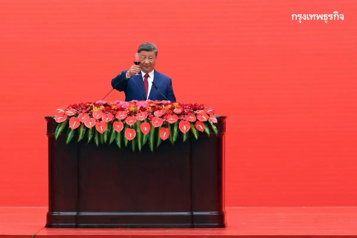 ประมวลภาพ 'พิธีสวนสนามจีน' โชว์แสนยานุภาพครั้งใหญ่สุดในรอบ 10 ปี