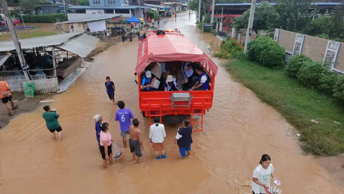 14 จังหวัดน้ำท่วมแล้ว ปภ. ส่งเตือนภัย 7 ครั้ง น้ำล้นตลิ่ง - ดินถล่ม