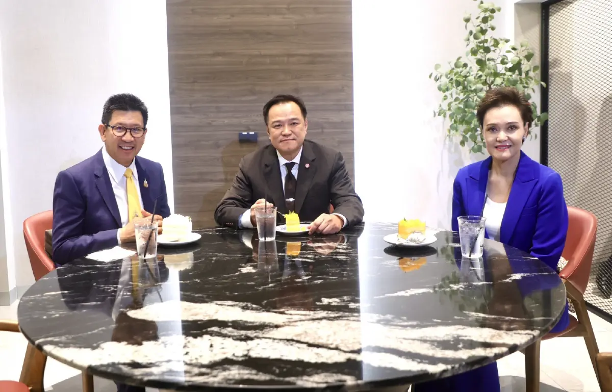 ‘ครม.คนละครึ่ง’มืออาชีพกู้เรตติ้ง 6รมต.'สายบุรีรัมย์-บ้านใหญ่'