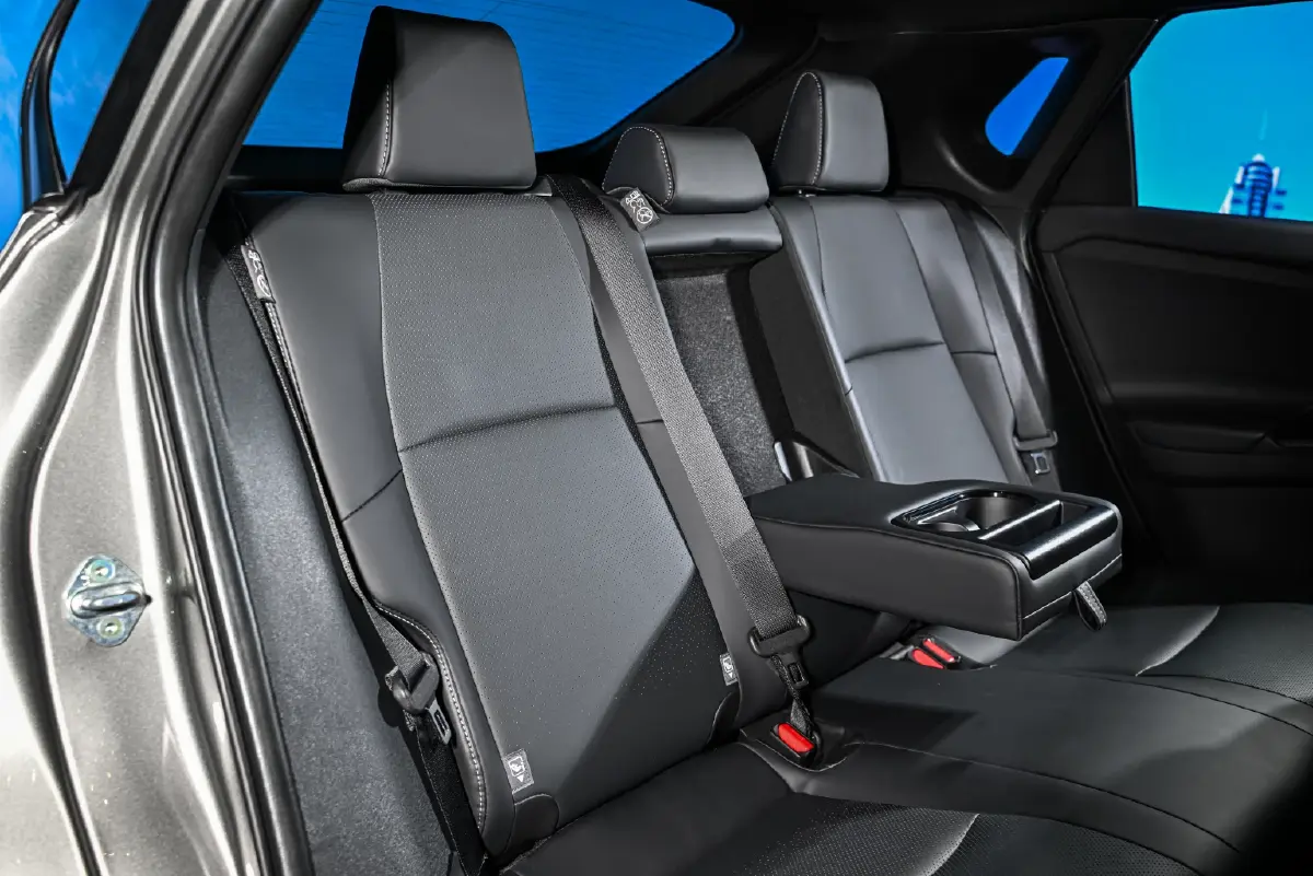 เปิดสเปค โตโยต้า 'bZ4X' อีวี เอสยูวี 2 ตัวเลือก พร้อมส่งมอบ พ.ย.