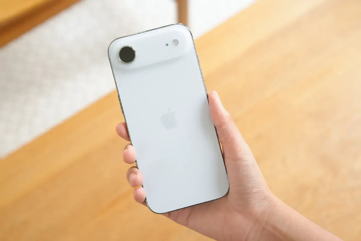 บางกรอบ ชอบไหม? รีวิว 'iPhone Air' สเปกทรงพลังในความบางเบา