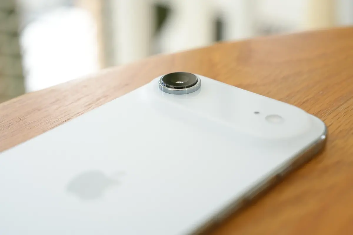 บางกรอบ ชอบไหม? รีวิว 'iPhone Air' สเปกทรงพลังในความบางเบา