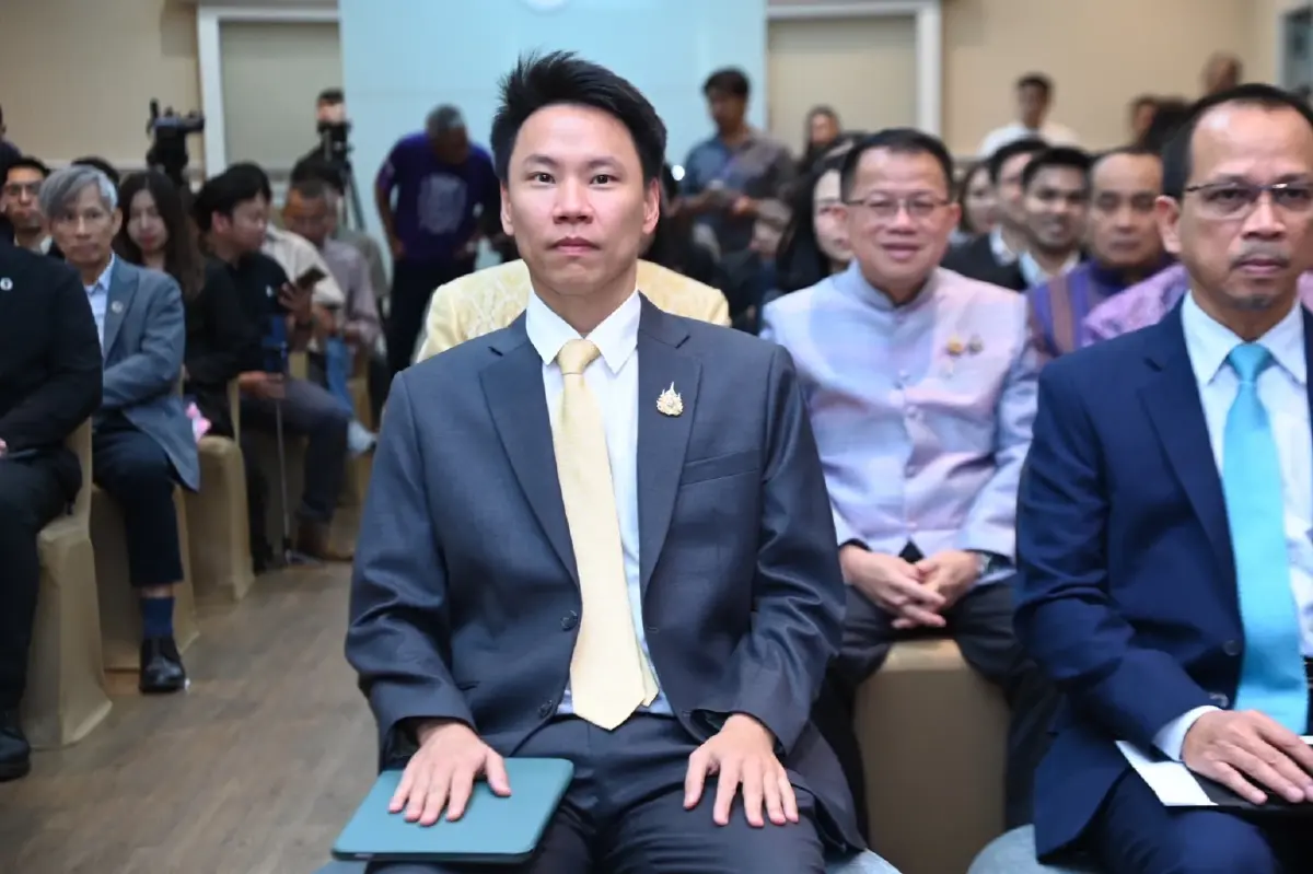 เกษตรฯร่วม เอกชน พัฒนาจุลสาหร่ายเป็น พลังงานสะอาด อาหารสัตว์