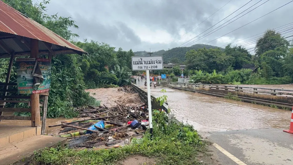 น้ำท่วมเชียงใหม่! น้ำแม่แจ่มทะลักช่างเคิ่ง เร่งขนของขึ้นที่สูง