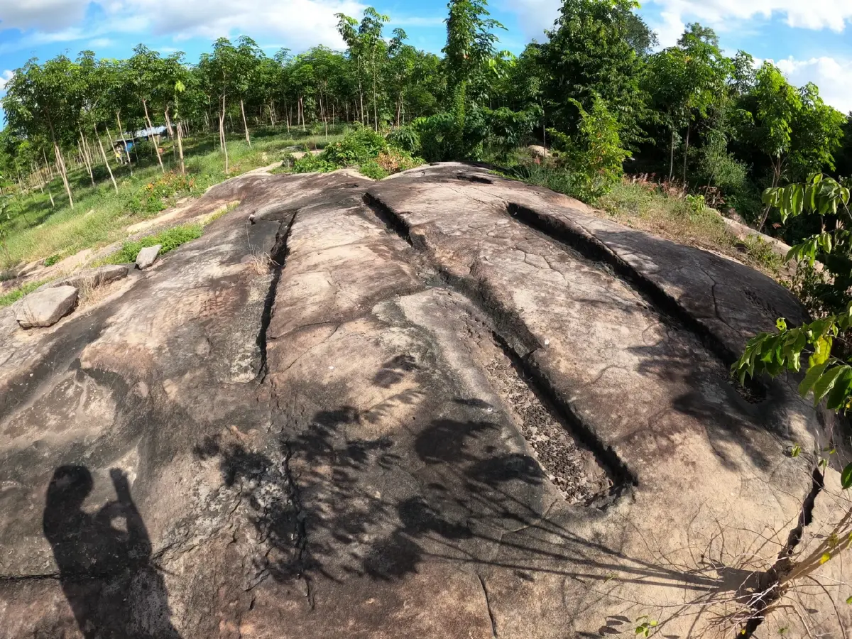 รากปราสาท...ที่บ้านกรวด