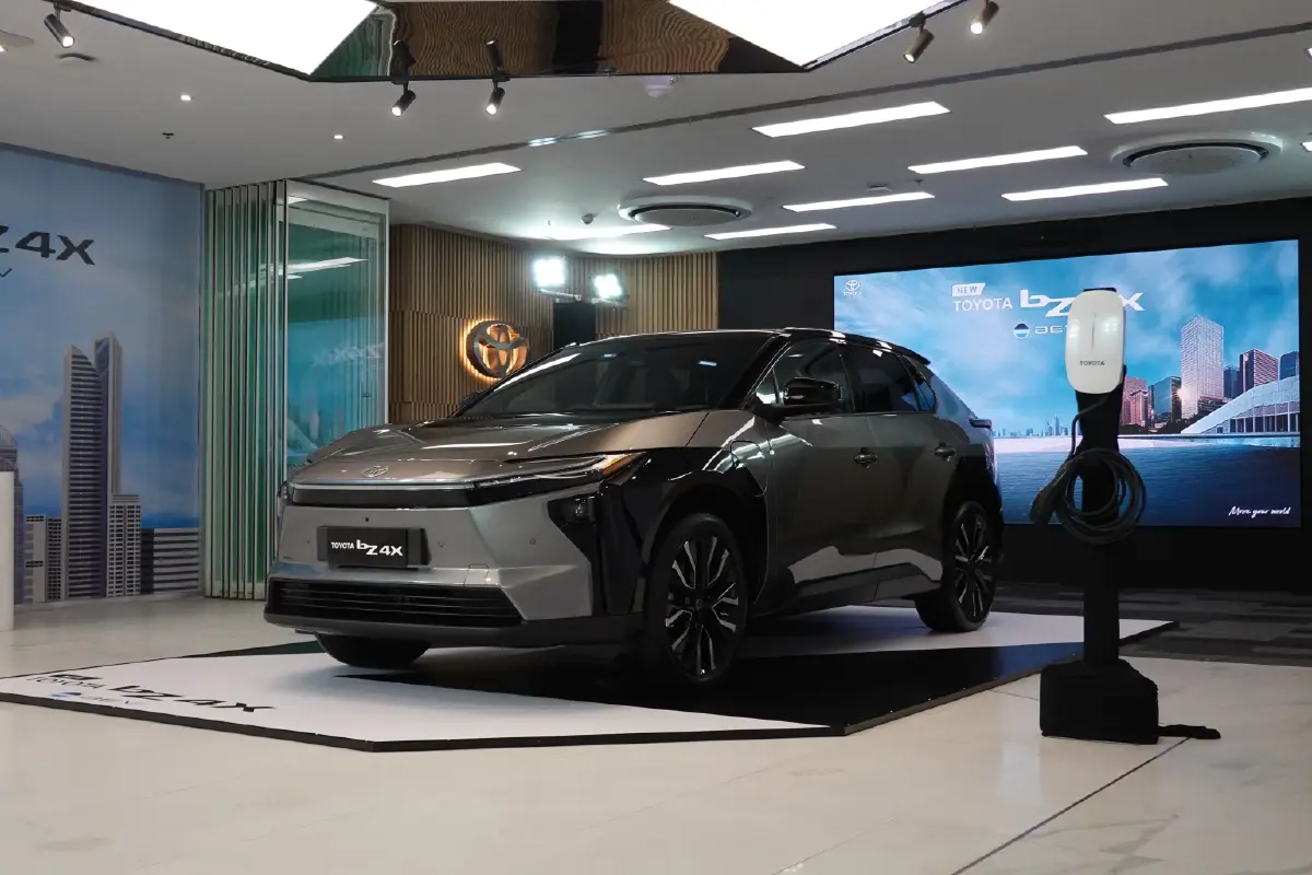 เปิดสเปค โตโยต้า 'bZ4X' อีวี เอสยูวี 2 ตัวเลือก พร้อมส่งมอบ พ.ย.