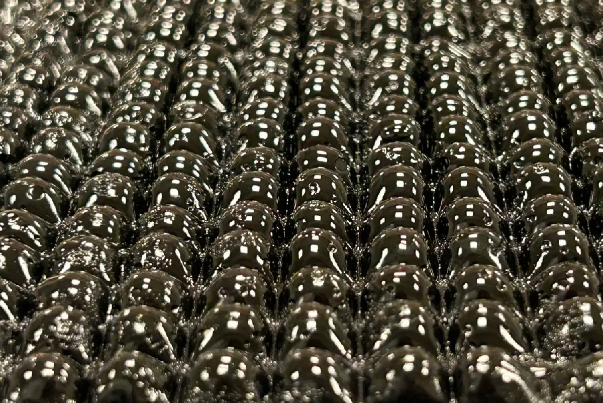 กักเก็บน้ำในอากาศ ด้วย ‘ไฮโดรเจล’ ใช้งานได้แม้ในพื้นที่แห้งแล้งที่สุดในโลก