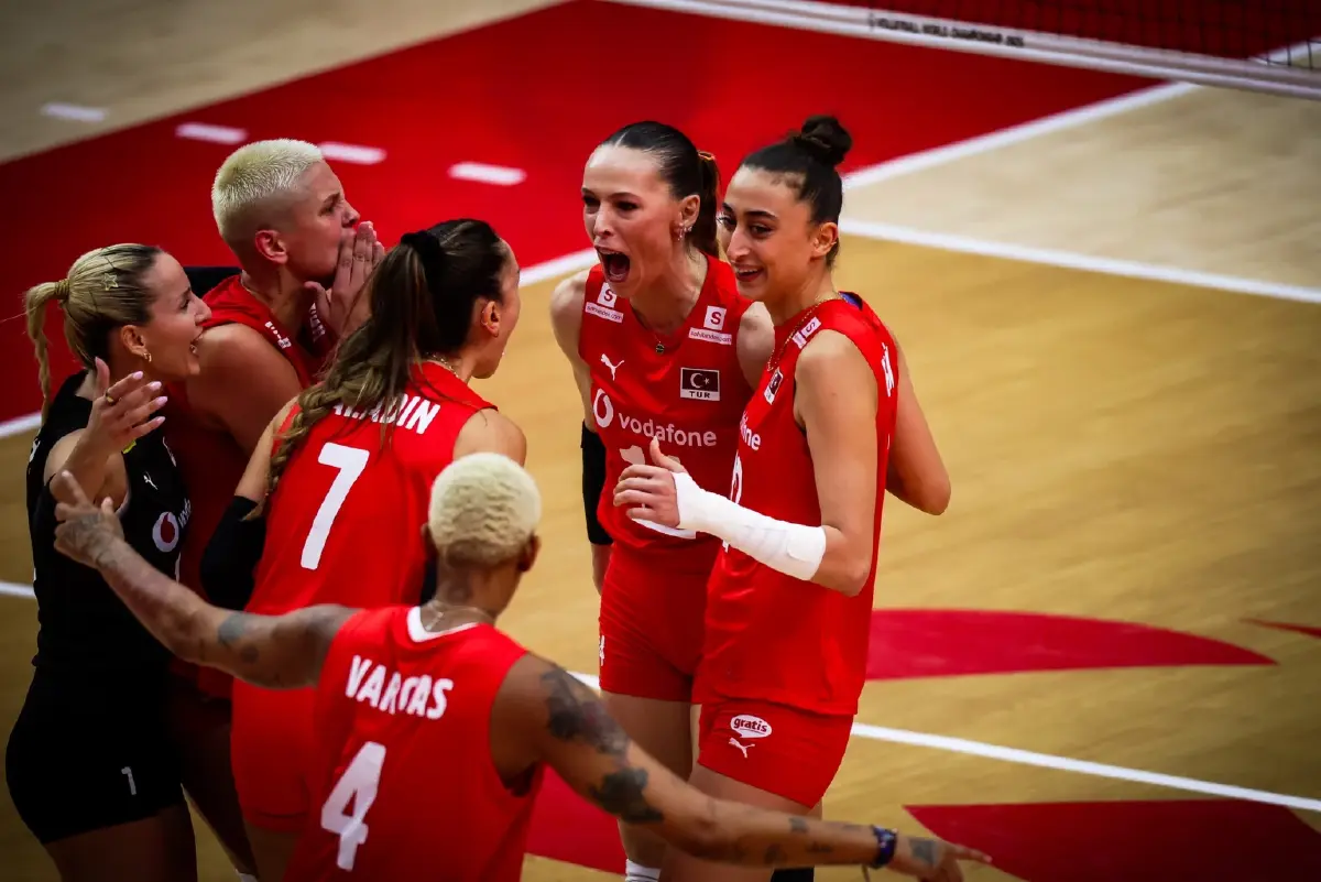 โปรแกรมวอลเลย์บอลหญิง ชิงแชมป์โลก 2025 รอบรองชนะเลิศ ดูสดที่ไทย