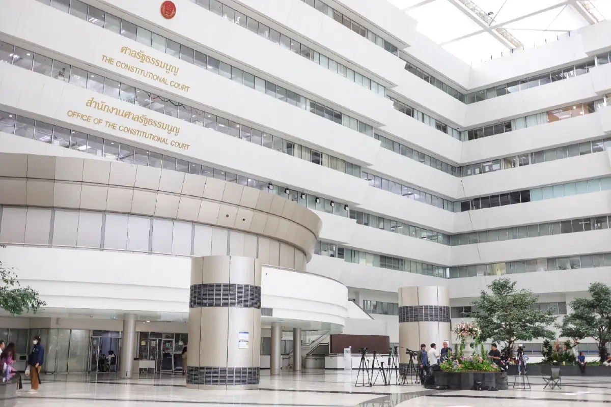 'เพื่อไทย' ยืมมือ ‘ศาลรัฐธรรมนูญ’ ยื้อสภาฯโหวต ‘นายกฯ หนู’