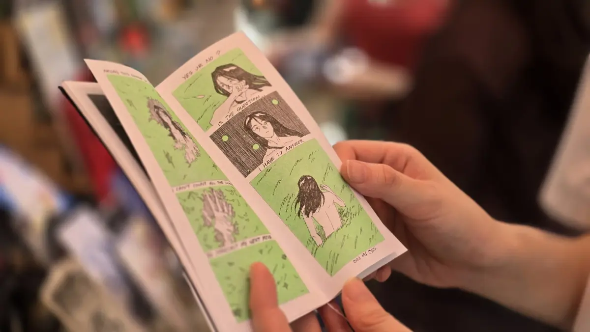 ‘หนังสือทำมือ’ Zine และการออกร้าน Zine Fair ของคน Gen Z Gen Y