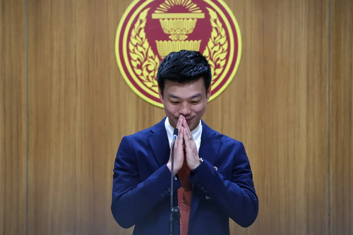 กลเกมสภาฯ  ‘3 ก๊ก’ ลาก ‘การเมือง’ ลงหลุมดำ