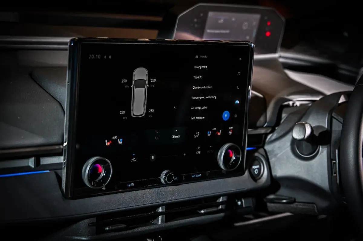 เปิดสเปค โตโยต้า 'bZ4X' อีวี เอสยูวี 2 ตัวเลือก พร้อมส่งมอบ พ.ย.