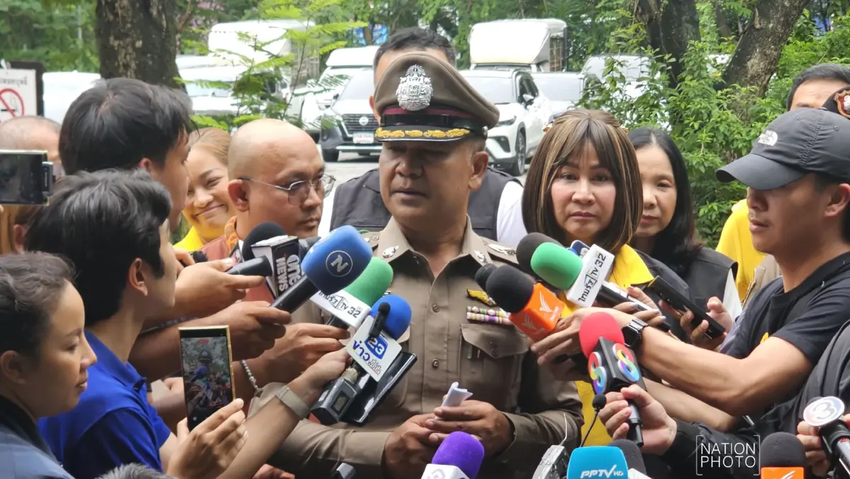 คืบหน้า สิงโตรุมขย้ำ จนท.สวนสัตว์ พยานเล่านาทีเกิดเหตุ ย้ำกฎห้ามลงจากรถ