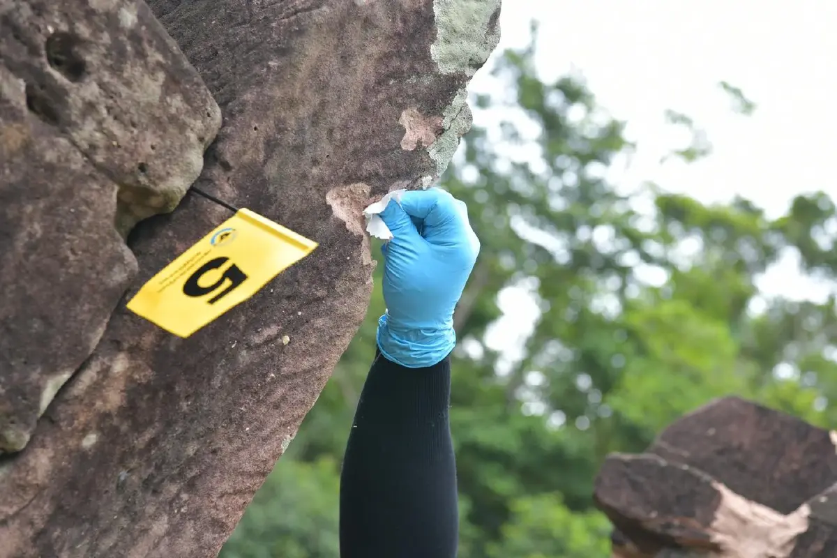 ทบ. เปิดภาพความเสียหาย ปราสาทตาเมือนธม เหตุสู้รบชายแดนไทย-กัมพูชา