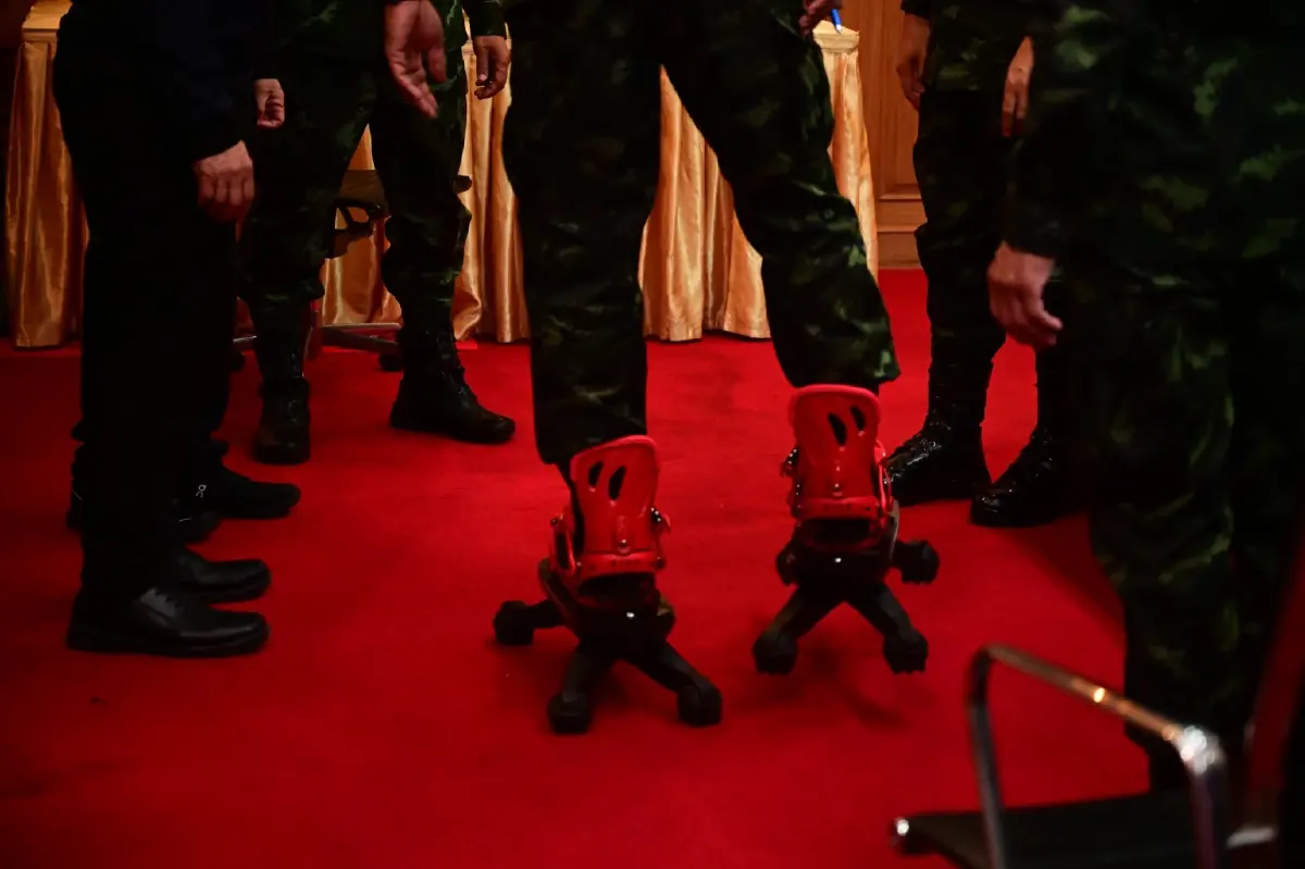 ยลโฉม "รองเท้านิลมังกร" รองเท้าลดแรงทุ่นระเบิด ช่วยทหารลาดตระเวน