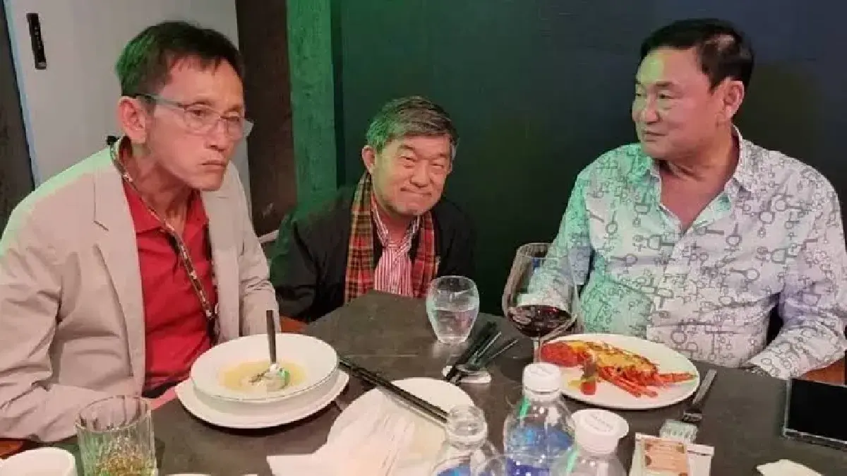 ผึ้งแตกรัง ‘พท.-ปชป.’ ว้าวุ่น อุบลฯ-สงขลา ดีลซบบ้านใหม่