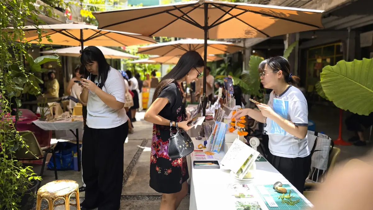 ‘หนังสือทำมือ’ Zine และการออกร้าน Zine Fair ของคน Gen Z Gen Y