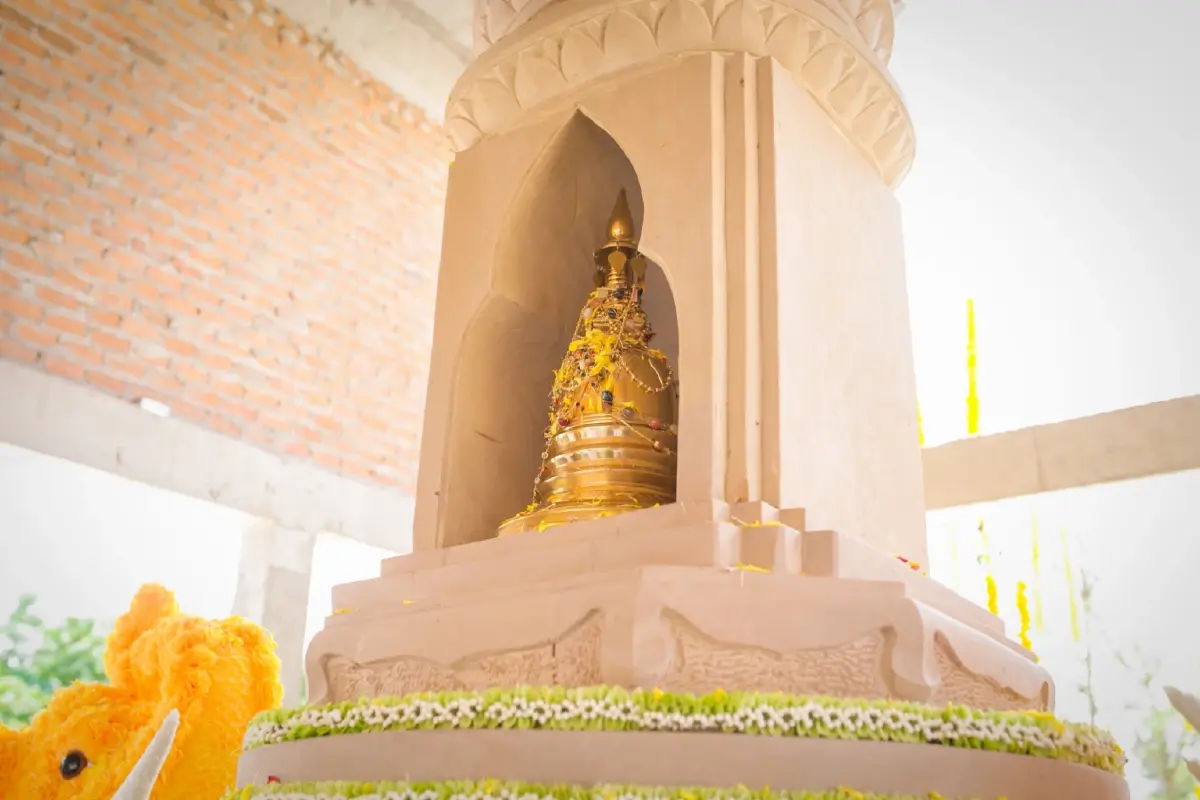 เพ ลา เพลิน บุรีรัมย์ ฉลองครบรอบ 9 ปี 'พระเขี้ยวแก้ว (จำลอง)' จากศรีลังกา