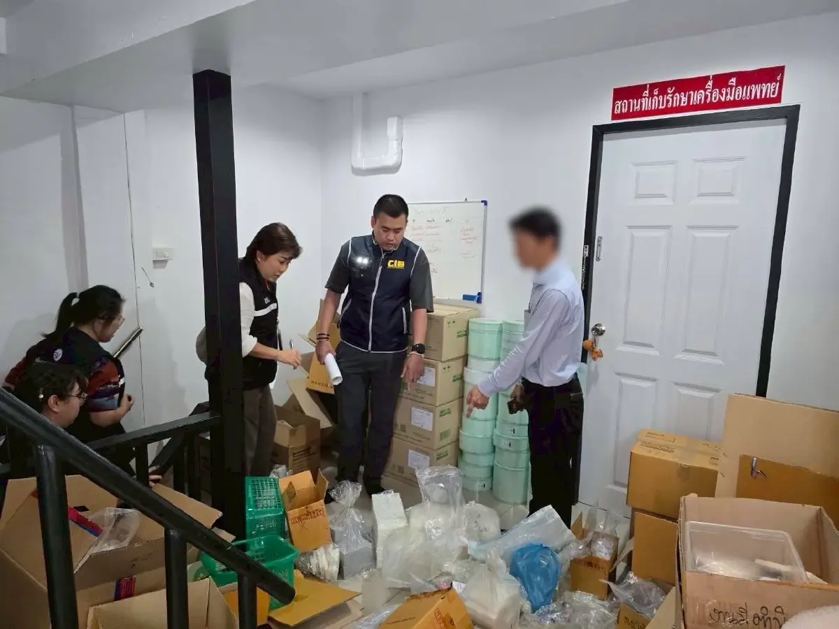 สวยสยอง! ทลายแหล่งซิลิโคน เสริมคาง-เสริมจมูก ยึดของกลางหมื่นชิ้น