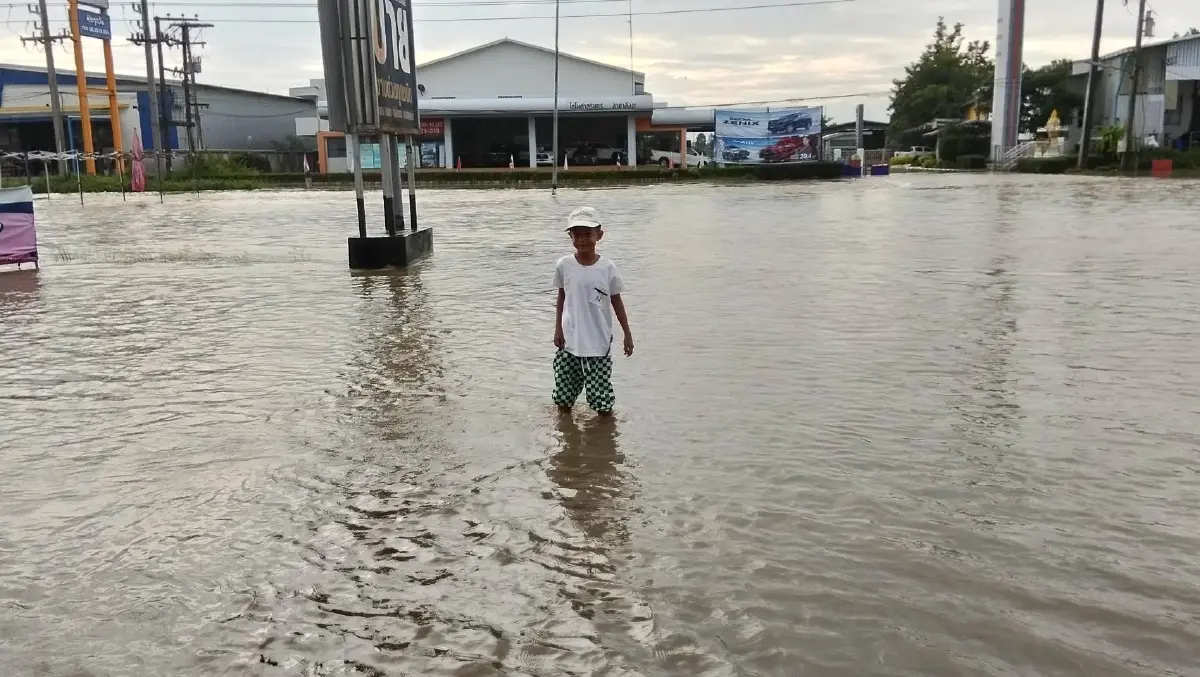 อ่างแตกแล้ว สังขะวิกฤติหนัก น้ำท่วมฉับพลัน หลังอ่างเก็บน้ำชำรุด