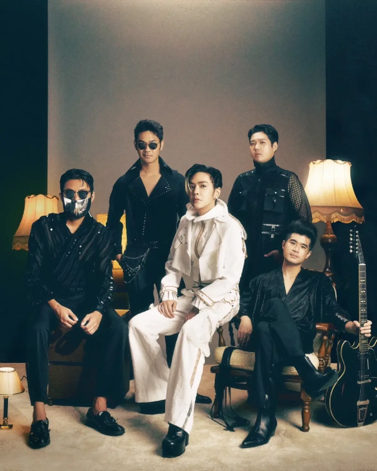 getsunova Feat. ดัง พันกร ในเพลงเศร้าซึมลึก ‘คิดถึงเป็นประจำ’