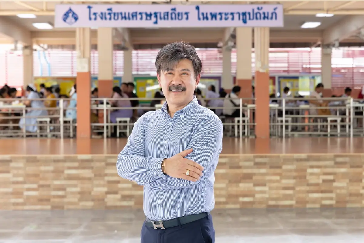 'ซูเลียน' ส่งต่อความอบอุ่น สานต่อพลังใจให้นักเรียนโรงเรียนเศรษฐเสถียรฯ