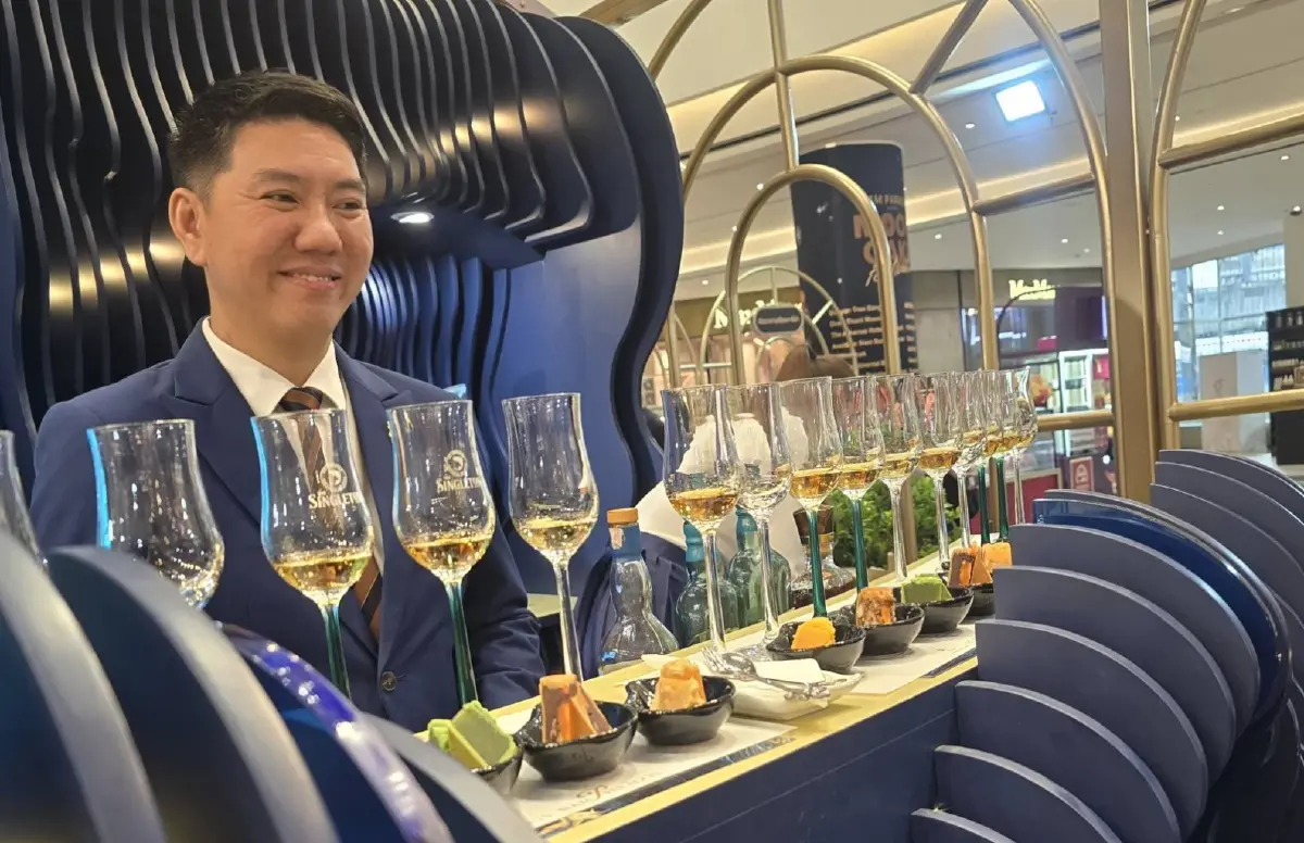 ประชันกล่องขนมไหว้พระจันทร์ และทดลองจับคู่กับวิสกี้