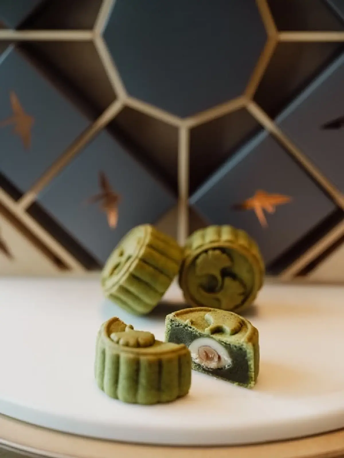 ‘20 แบรนด์’ ขนมไหว้พระจันทร์ 2025 ที่ไหน กล่องสวย ขนมอร่อย