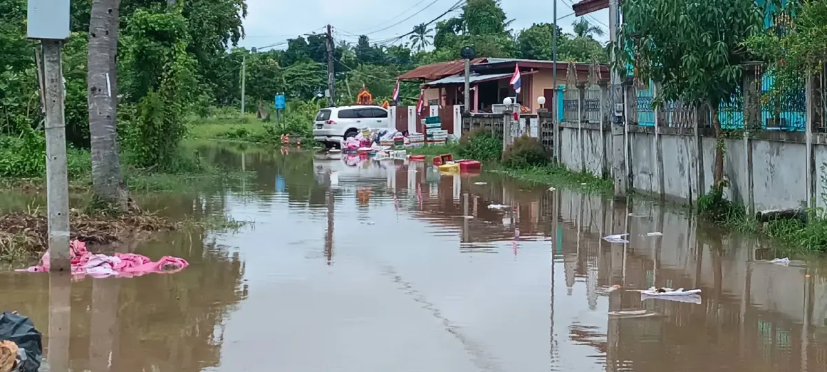 อ่างแตกแล้ว สังขะวิกฤติหนัก น้ำท่วมฉับพลัน หลังอ่างเก็บน้ำชำรุด