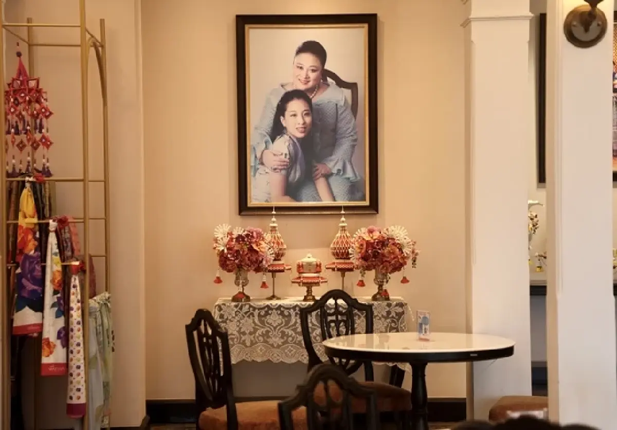 พาเฟ่ (PAFE’) จิบกาแฟ ใน คฤหาสถ์สวย ชิมอาหาร-ขนมจากในวัง แสนสุขใจ