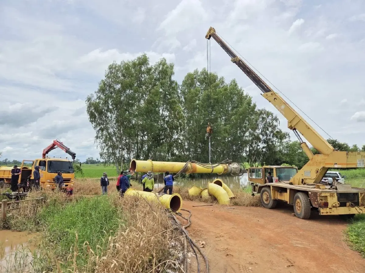 หนองฟ้า ทำหลายพื้นที่น้ำเพิ่มสูง ชป. เฝ้าระวังสถานการณ์ฯ พร้อมช่วยพื้นที่ประสบภัย