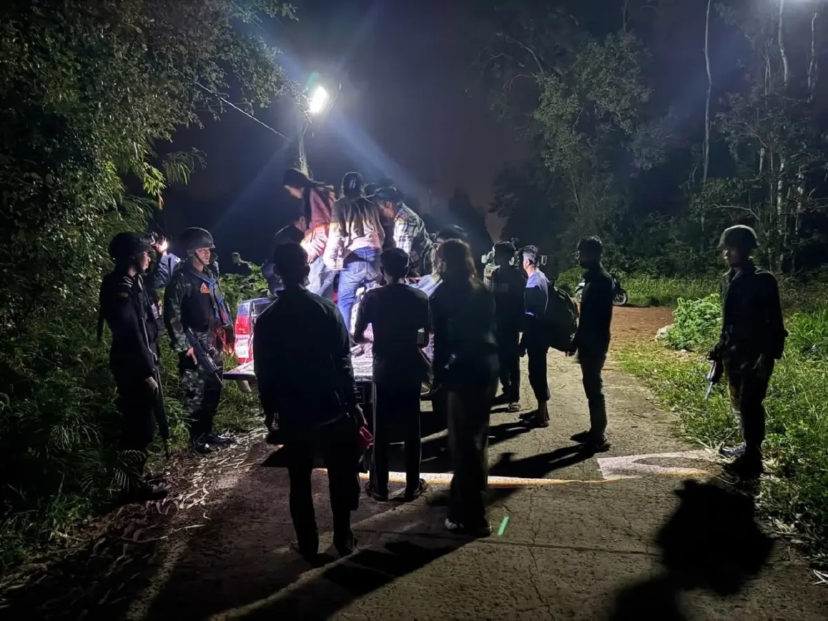 16 แรงงานเขมร ดิ้นรนหนีอดอยาก แอบลอบเข้าไทยถูกจับคาไร่อ้อย