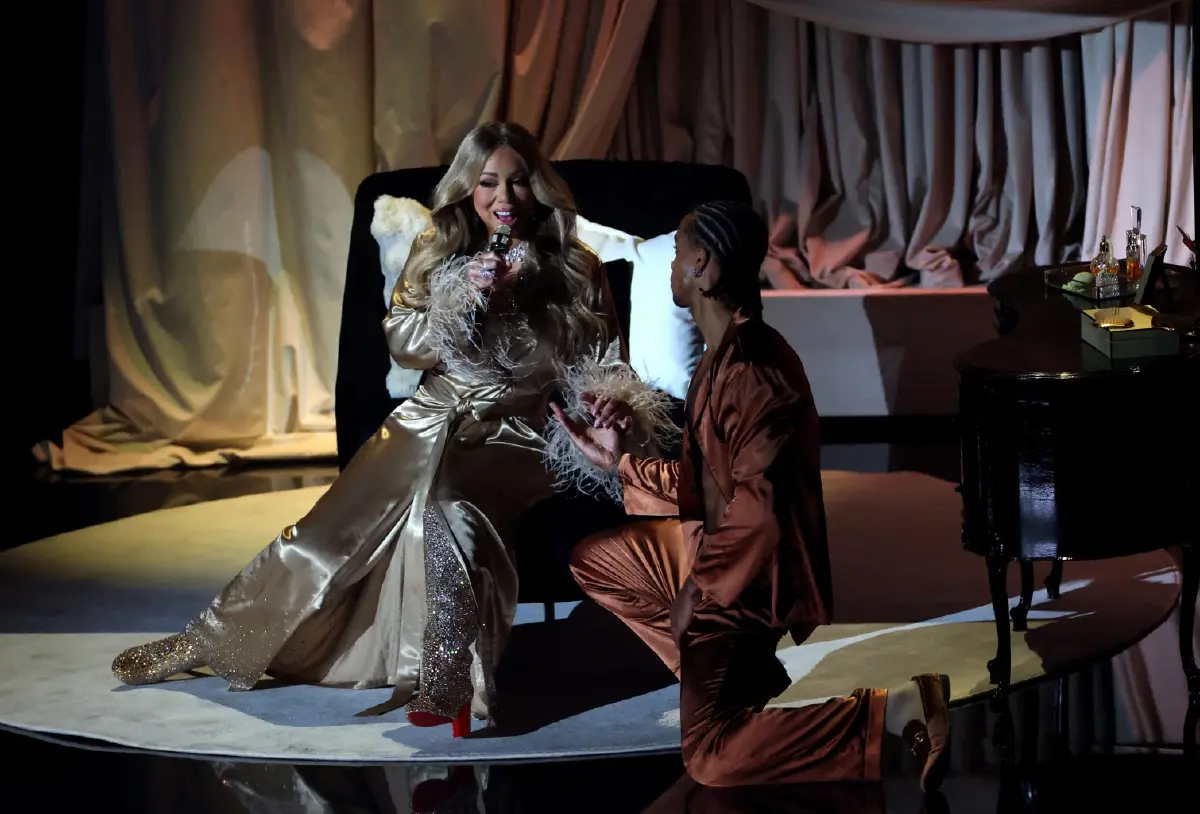 Mariah Carey คว้ารางวัลจากเวที VMAs ก่อนมาเปิดคอนเสิร์ตในไทย