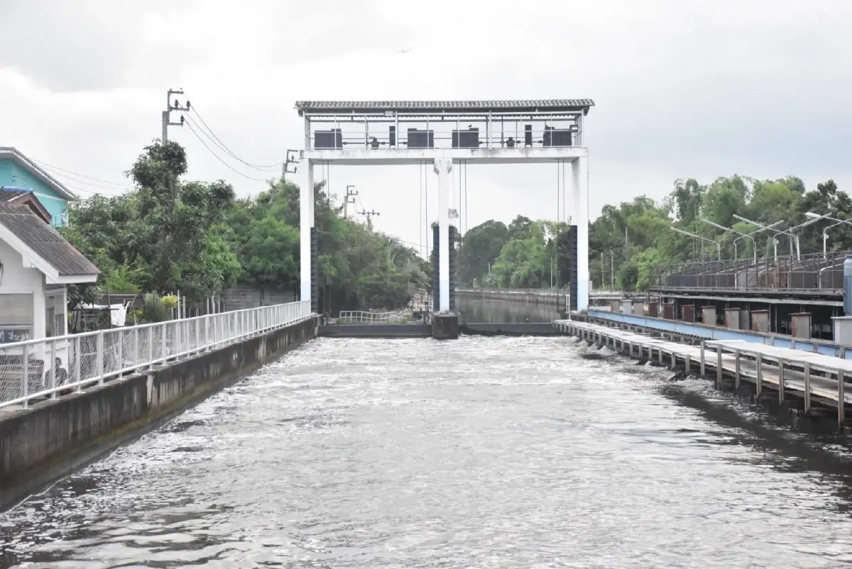 กทม. ติดตามสถานการณ์น้ำข้ามจังหวัด เฝ้าระวังฝนโค้งสุดท้าย 40 วัน