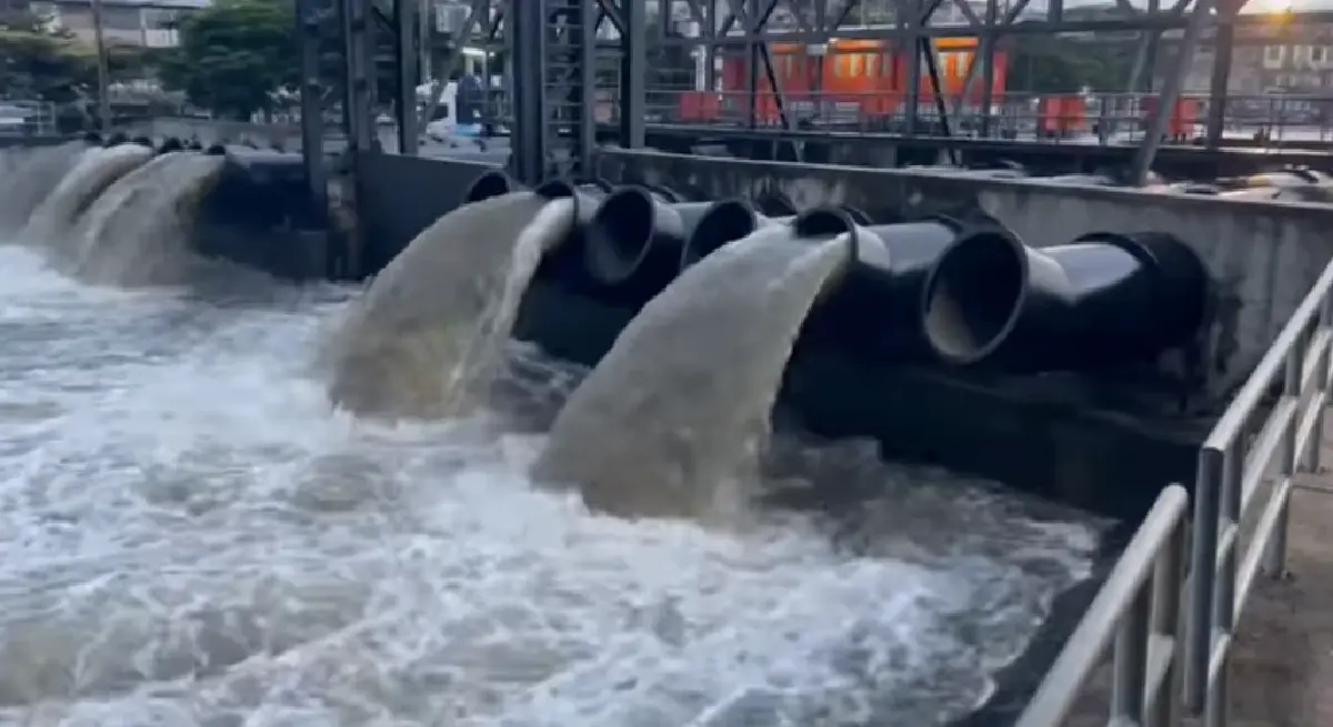 สัญญาณธงเหลือง เตือนภัยคนปทุมธานี น้ำคลองรังสิตทะลัก 1.44 เมตร