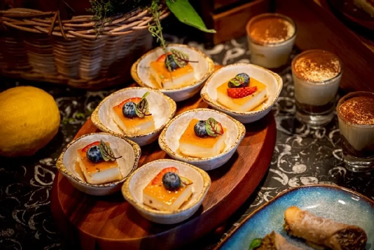 'บุฟเฟ่ต์อาหารอิตาเลียน' ที่ ห้องอาหาร ลา ทาโวลา (La Tavola)