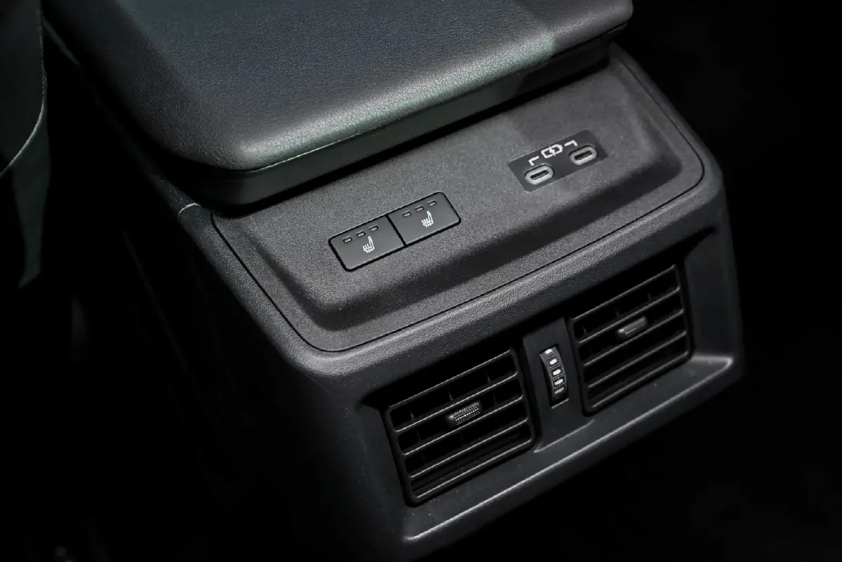 เปิดสเปค โตโยต้า 'bZ4X' อีวี เอสยูวี 2 ตัวเลือก พร้อมส่งมอบ พ.ย.