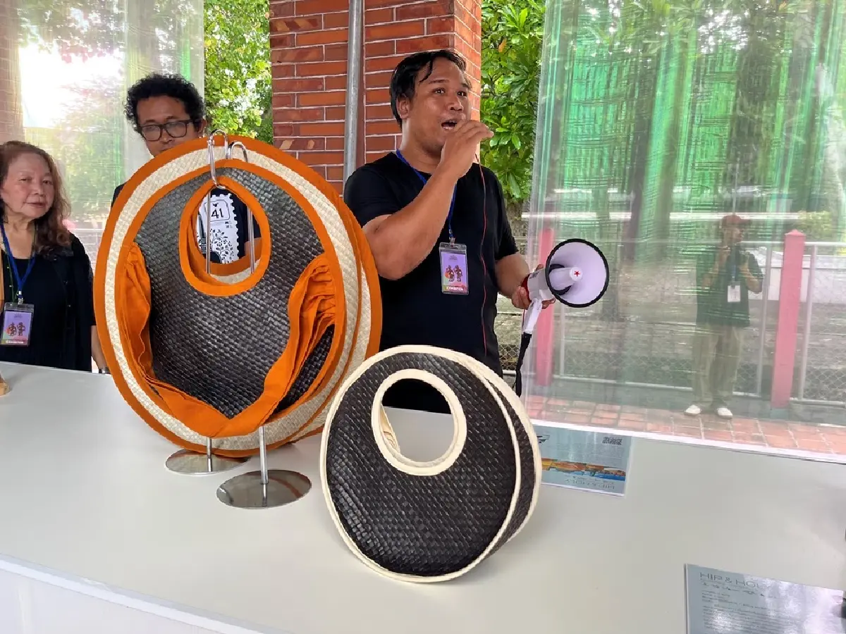 กระเป๋าหางประทัดไอ้ไข่วัดเจดีย์ สินค้าทุนวัฒนธรรมใน PTDW 2025