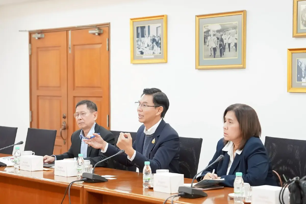 รฟท. ถกร่วมเอกอัครราชทูต ดันความร่วมมือรถไฟไทย - มาเลเซีย