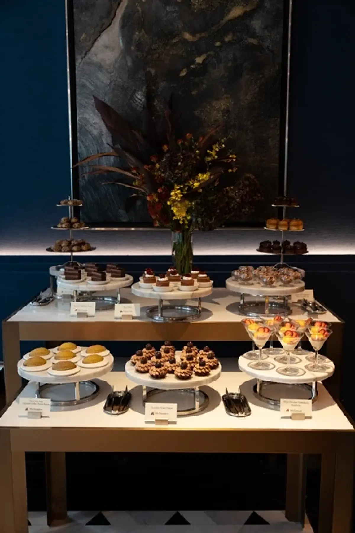 ‘ชิมช็อกโกแลต’ Afternoon Tea ใน Luxury Dining Series 2025