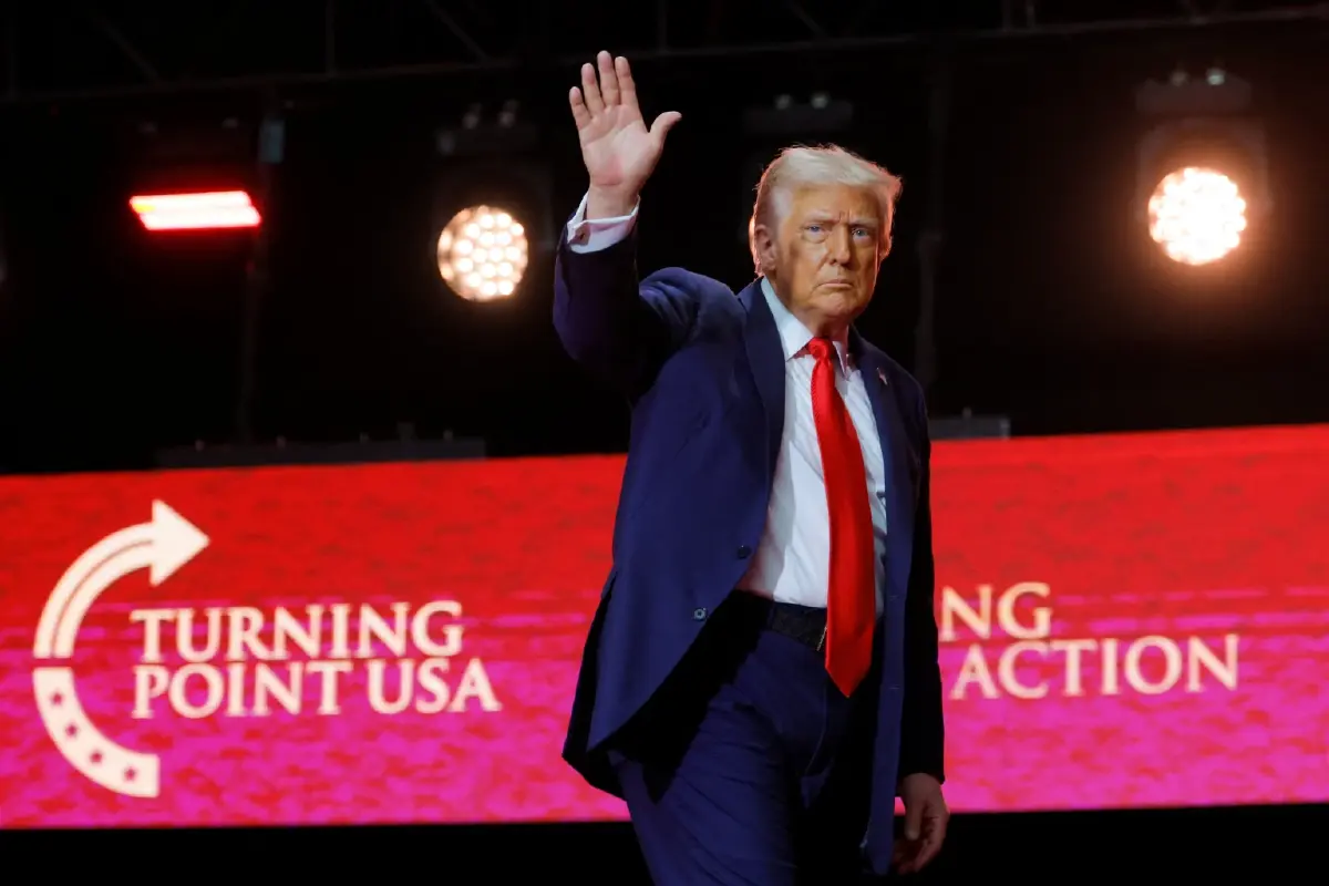 งานรำลึก 'ชาร์ลี เคิร์ก' ยิ่งใหญ่ คนร่วมหลายหมื่น ทรัมป์โทษฝ่ายซ้าย 'หัวรุนแรง'