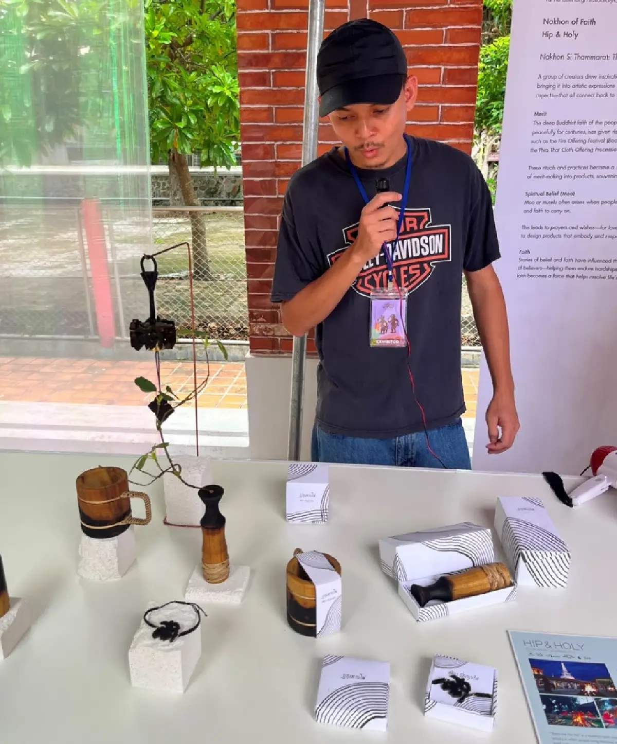 กระเป๋าหางประทัดไอ้ไข่วัดเจดีย์ สินค้าทุนวัฒนธรรมใน PTDW 2025