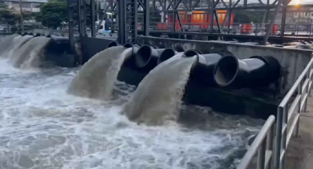 สัญญาณธงเหลือง เตือนภัยคนปทุมธานี น้ำคลองรังสิตทะลัก 1.44 เมตร