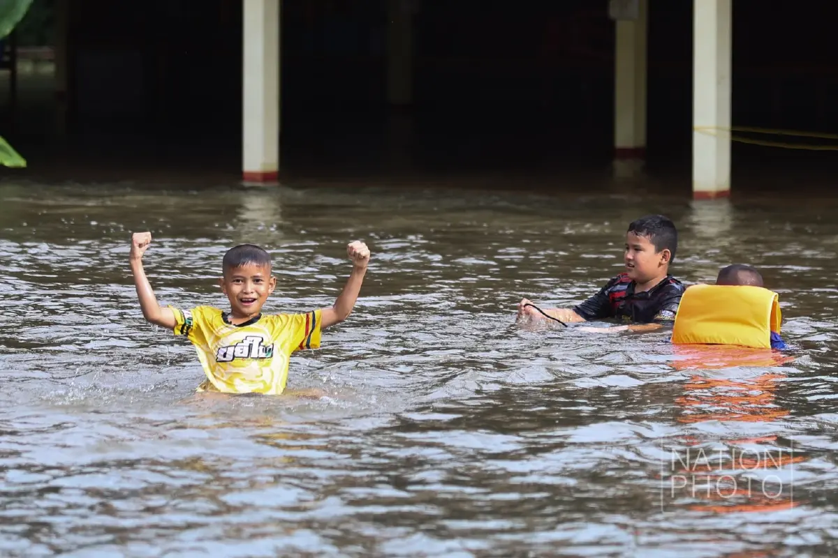 พิษ "พายุบัวลอย" อ.สังขะ สุรินทร์ น้ำท่วมขยายวงกว้าง เดือดร้อน 12 ตำบล