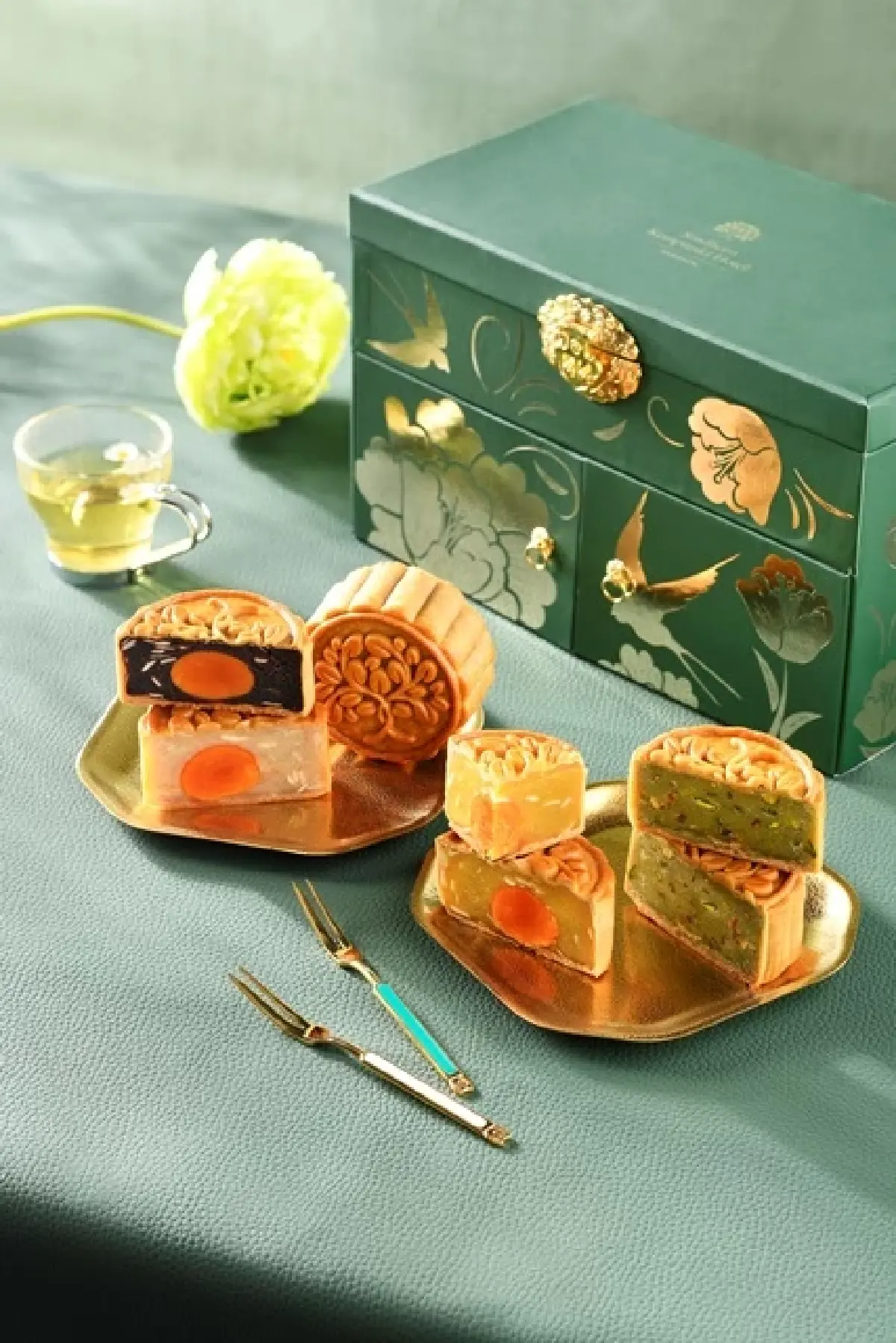 ‘20 แบรนด์’ ขนมไหว้พระจันทร์ 2025 ที่ไหน กล่องสวย ขนมอร่อย