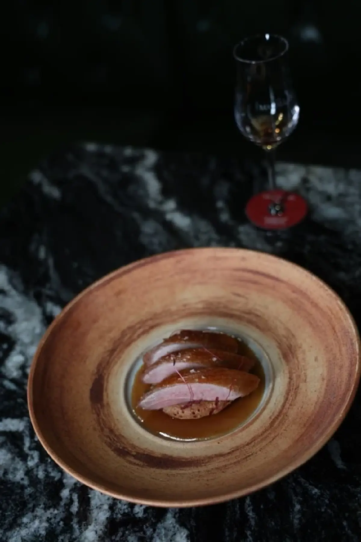 ‘เชฟแพม’ ร่วมกับ ‘The Macallan’  ปรุง เมนูพิเศษ 6 คอร์ส ที่ ร้าน ‘โพทง’